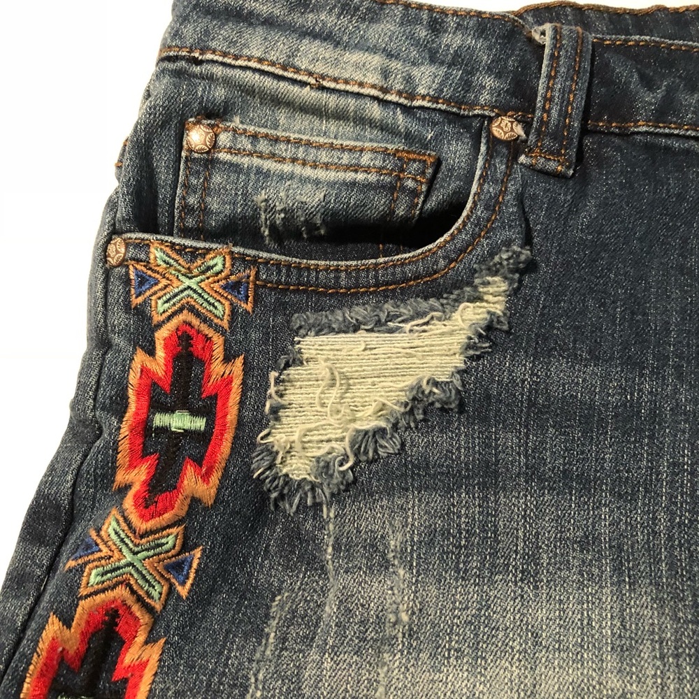 STS Blue Nordstrom shorts Sz13 Factory Distressed - Picture 2 of 5